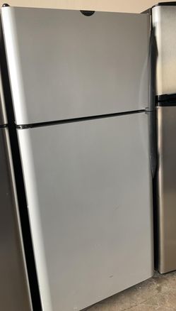 Frigidaire Top Mount  White Refrigerator

