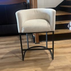 Set Of 3 Barrel Counter Height Stools/3 Sillas Para Barra