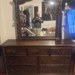 Nice Large 7 Draw Dresser With Large Mirror 