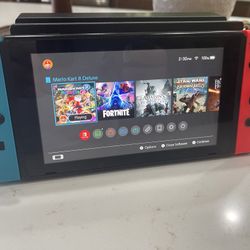 Nintendo Switch + 128 GB Micro Sd + Carry Case Located In East Mesa Signalbutte And Elliot  I will restore to factory and take my account off. Non