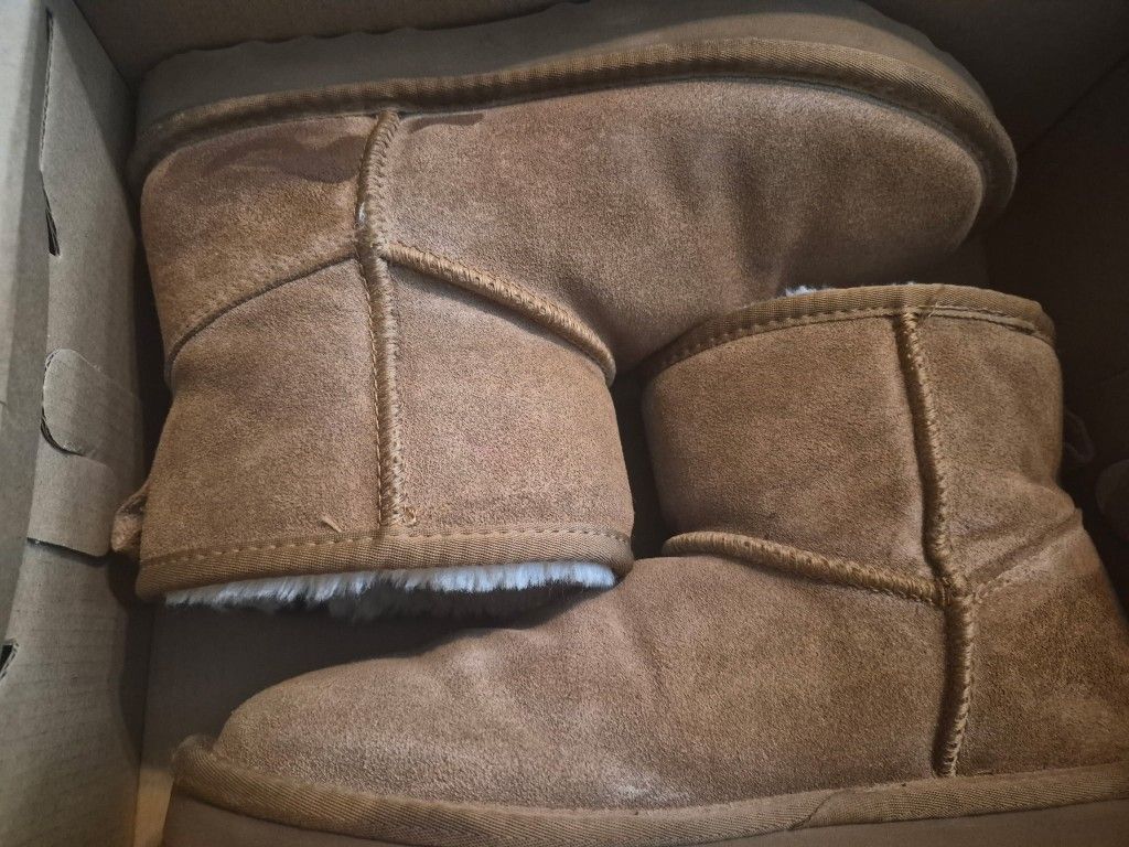 Bearpaw Uggs