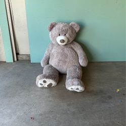 Giant Stuffed Bear
