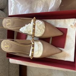 Authentic Valentino Size 39