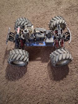 Traxxs RC car