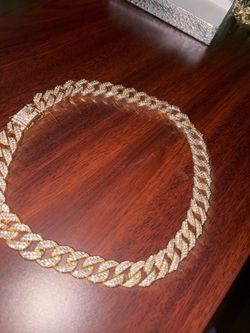 Iced out cuban link chain moissanite