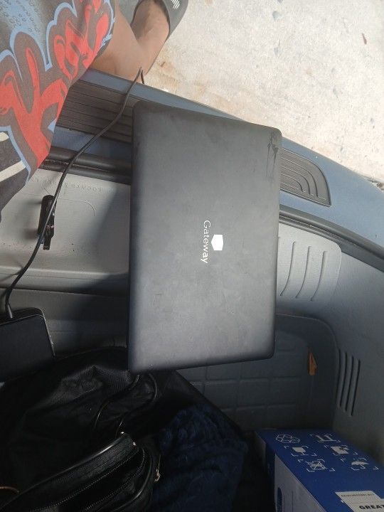 Laptop Gateway
