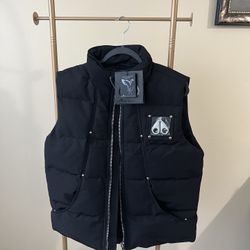 Moose Knuckles Vest Brand New Size S,L,XL Color Black NFC 100% Works