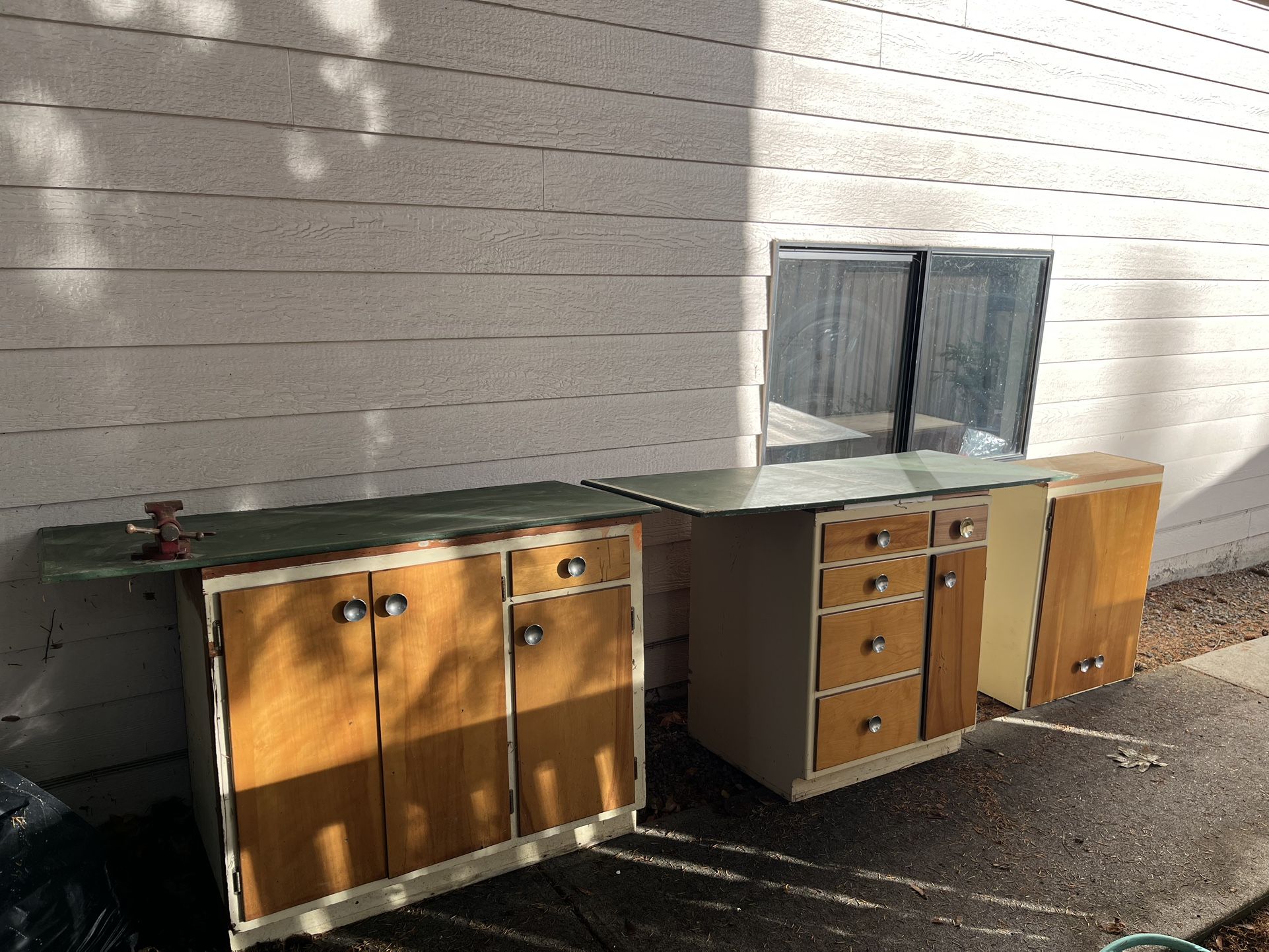 Garage/shop Cabinets