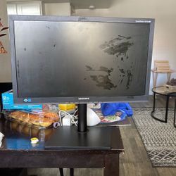 Samsung 21.5” LED Monitor 