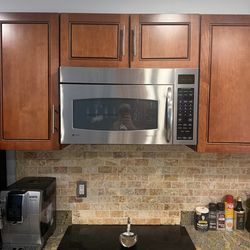 GE Profile Microwave