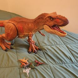 Interactive T-Rex Toy – Roars & "Eats" Smaller Dinos!