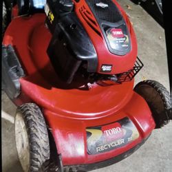 Toro Recycler Petsonal Pace Rear Drive  7 Hp Deckwaah Easy Stow And Mylch Switch Free Bag