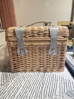 Picnic Basket New