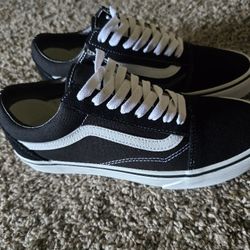 Vans Old Skool

Lace-up Woman's 