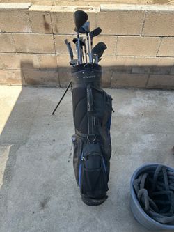 Dunlop golf clubs  with Spaulding 1,3 & 5 woods