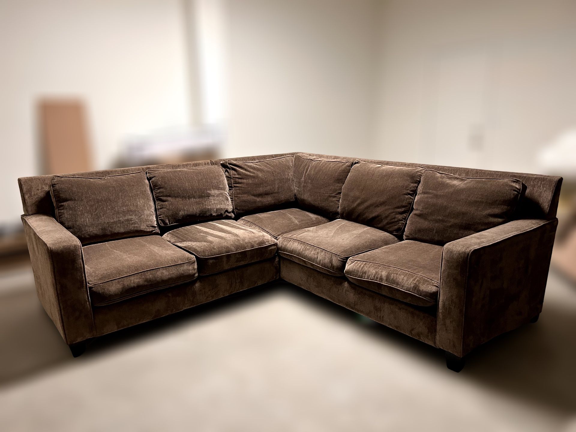 L SHAPED SECTIONAL COUCH!!! 🚚 FREE DELIVERY!!! 🚚