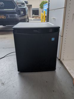 Mini fridge Danby