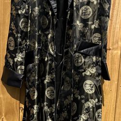 Chinese Black And Gold Silk Kimono/Dressing Gown Size 48 (Medium To Large)