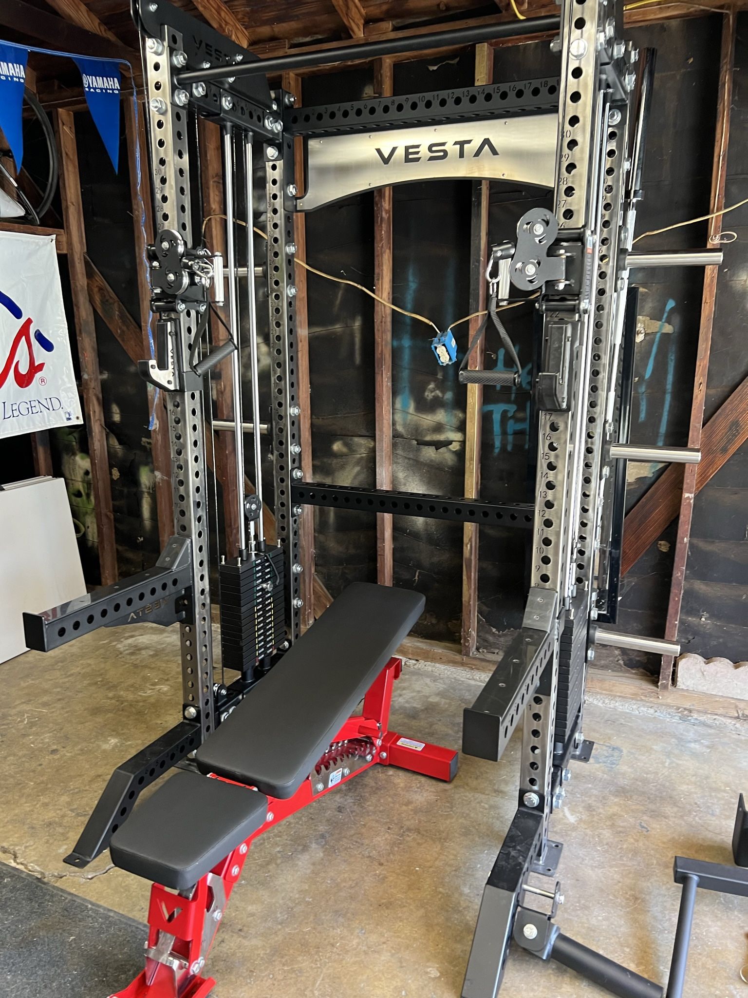 SQUAT RACK/ FUNCTIONAL TRAINER/ POWER CAGE/ ADJUSTABLE PULLEY SYSTEM/ GYM EQUIPMENT/ VESTA FITNESS