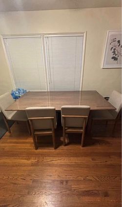 Ashley Furniture Isanti 6- Piece Dining Set