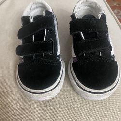 Toddler Van Sneakers Size 5 