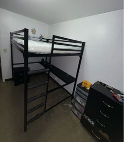 Full loft bed