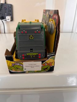 TMNT Thrash N' Battle Garbage Truck Toy