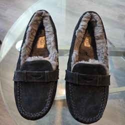 Women Ugg Slippers