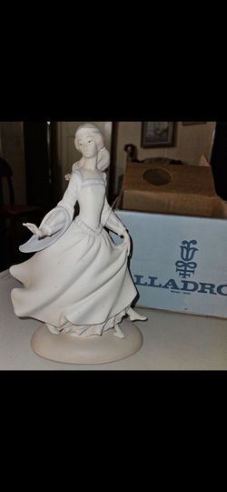 Lladro Figure