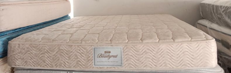 King Size Mattress (Colchón King Size)