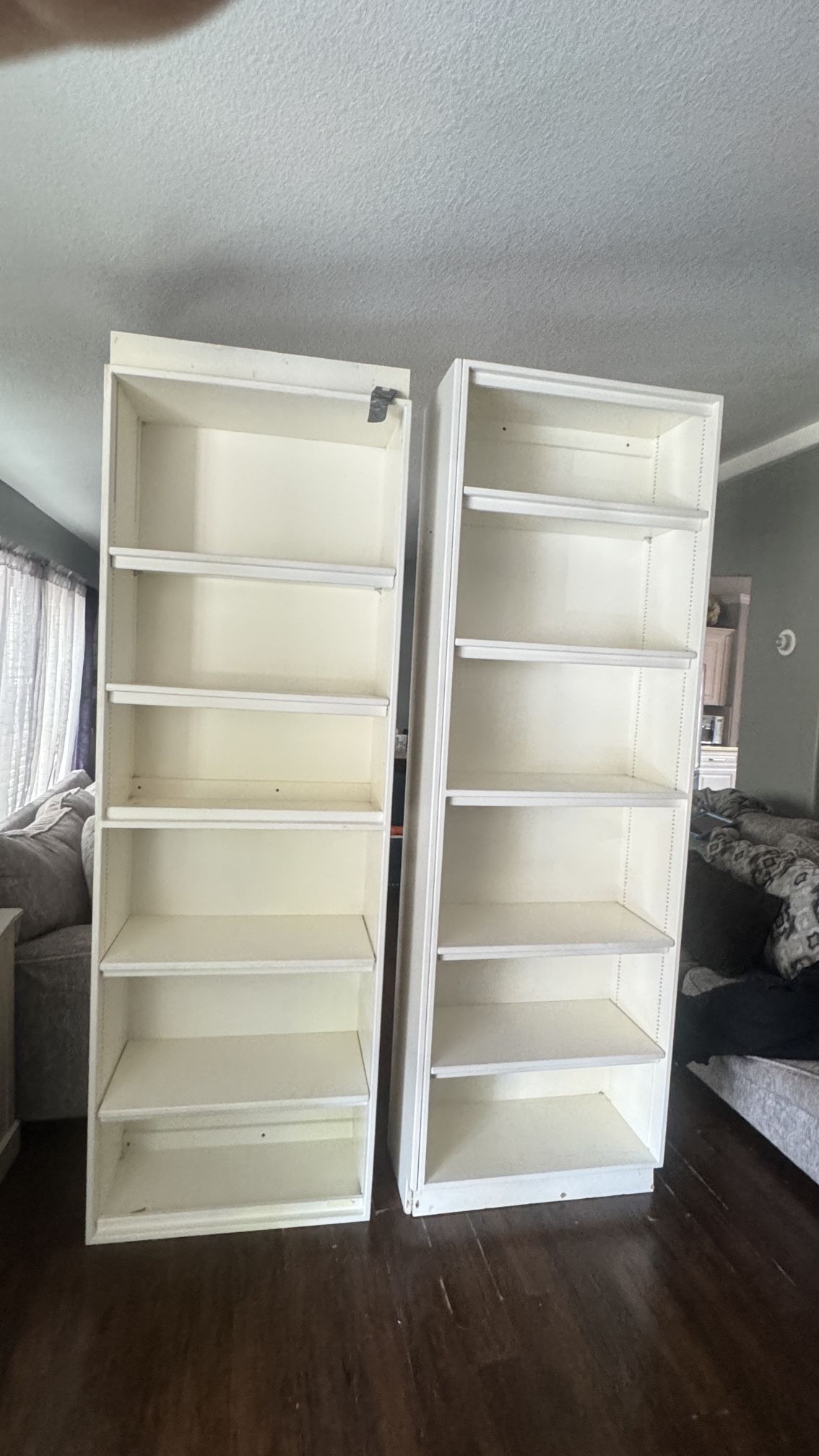 Clóset, Bookshelves
