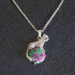 Ruby zoisite with silver leopard pendant on 20" silver stainless steel necklace new 