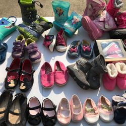 Kids shoes prices in description 