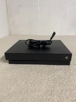 Xbox One X 1 TB