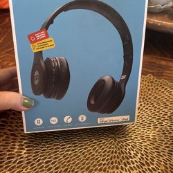 NIB SPY  bluetooth headphone