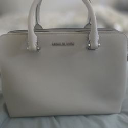 Michael Kors Purse Like New