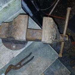 Vintage Prentiss  Vise 