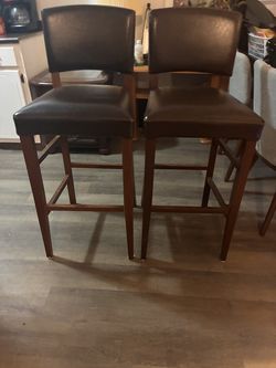 2 Bar chairs