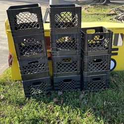 Free (11) Crates