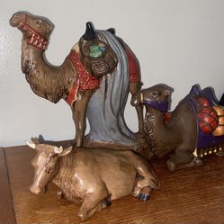 3 VINTAGE/COLLECTIBLE- HOLLAND MOLD  CERAMIC FIGURINE STATUES (2-CAMELS AND 1 OXEN) BUNDLE DEAL 