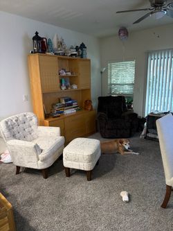 Entertainment Center/Hutch