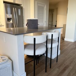 Set Of 2 Bar Still Chairs Or For An Island 