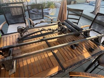 Car cross bars and locking ratchet strap