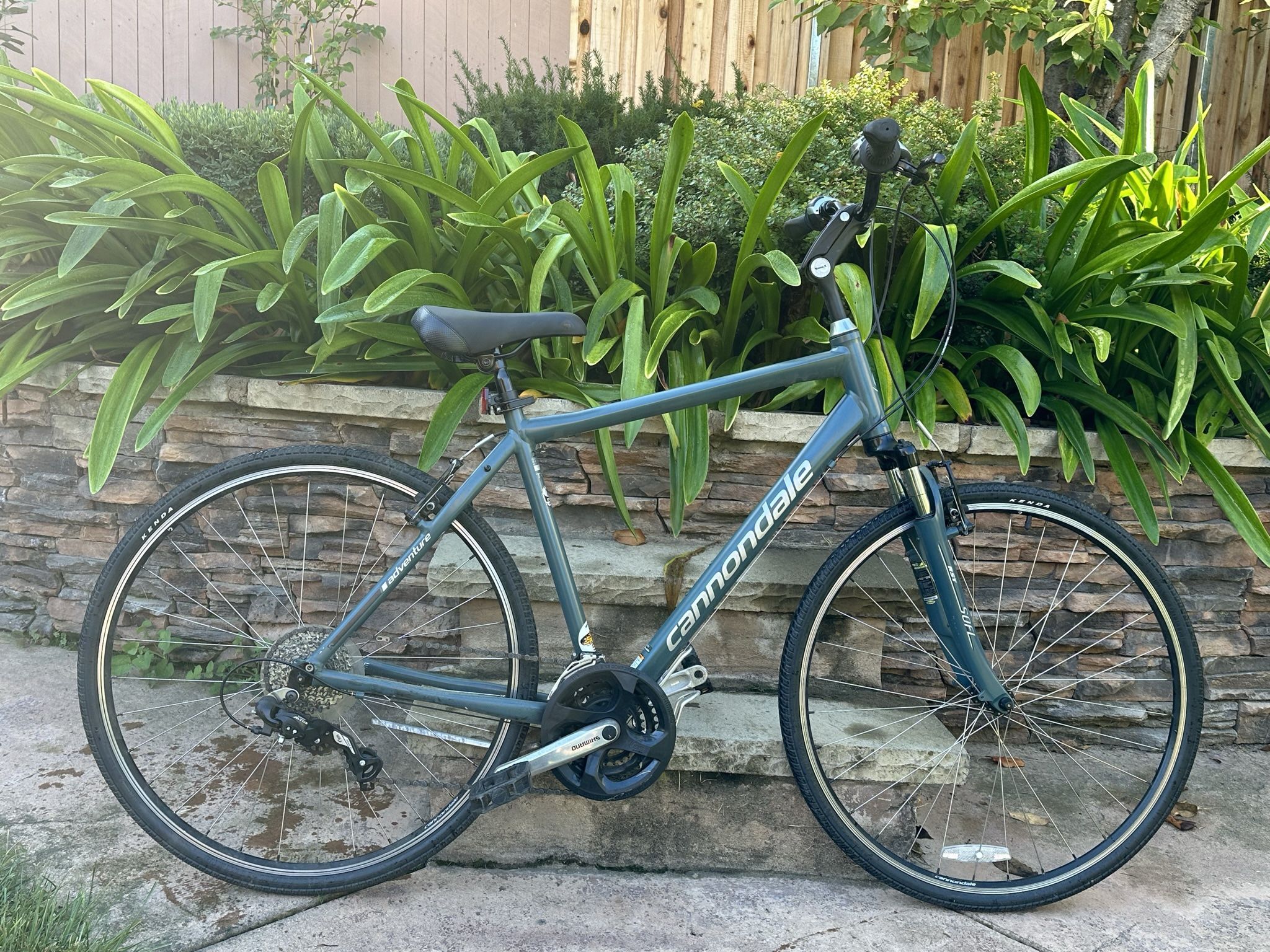 Cannondale Adventure 2 Bike