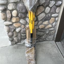 DEWALT Shovel