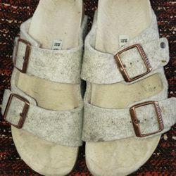 Birkenstock Sandals M6 W8