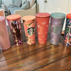 Starbucks Cups 