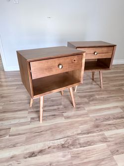 Mid-Century Modern Wood Nightstands – Set of 2