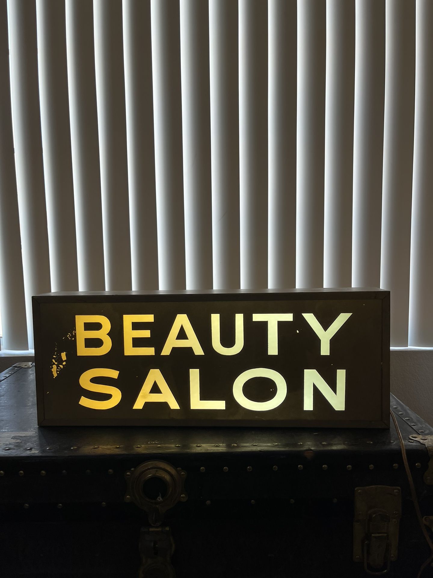 Vintage Light Up Sign Beauty Salon Antique Hair Salon Window Display