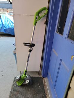 Greenworks Electric String Trimmer